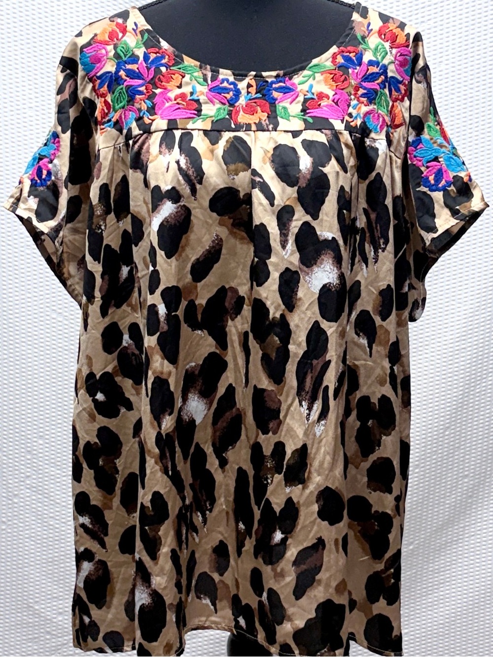 See N Be Seen Plus Leopard Embroidered Boho Blouse Womens 1X Multi